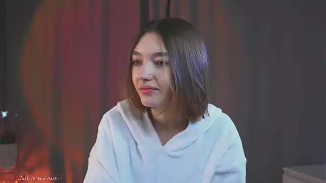 Leyla crsh online show from March 26, 2026, 5:06 am