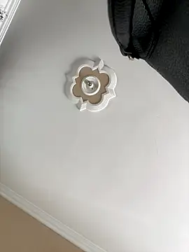 Snapshot of sophie-honey chatting on December 18, 2025, 2:21 pm sophie-honey online show from December 18, 2025, 2:21 pm