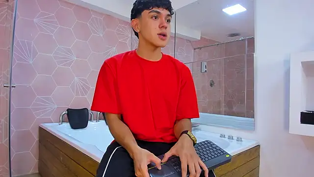 Snapshot of _TaylorBlack chatting on March 1, 2026, 11:43 am TaylorBlack online show from March 1, 2026, 11:43 am