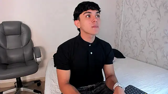 Snapshot of _TaylorBlack chatting on February 25, 2026, 11:43 am TaylorBlack online show from February 25, 2026, 11:43 am