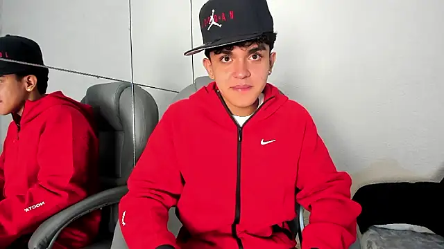  TaylorBlack online show from March 12, 2026, 11:25 am