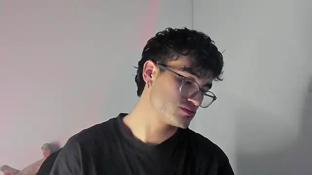 charlie dicker online show from April 29, 2026, 1:43 am