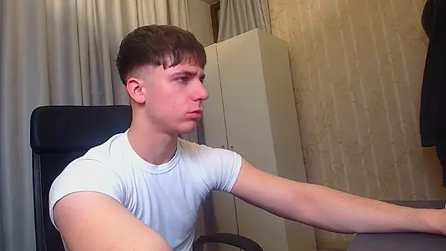 KellenWest online show from February 15, 2026, 5:41 am