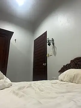 lena vandal online show from January 16, 2026, 6:45 pm