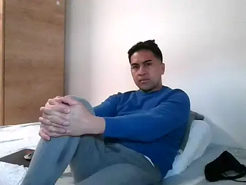 sweetpinoy2027 online show from March 31, 2026, 1:57 pm