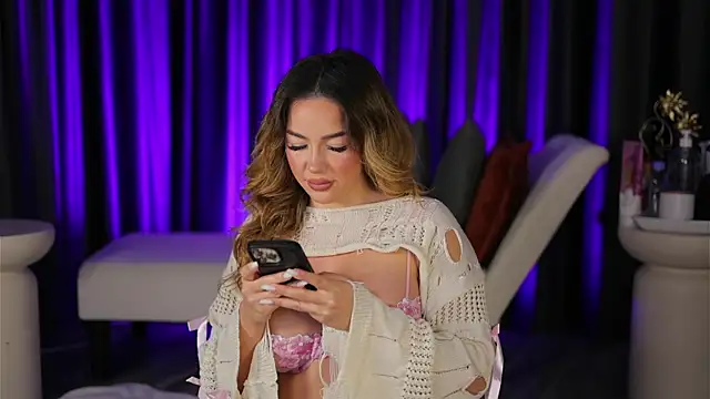 SelenneDream online show from December 21, 2025, 6:09 pm