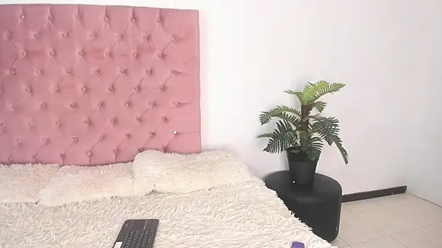 Snapshot of im_ralff chatting on January 10, 2026, 8:26 pm im ralff online show from January 10, 2026, 8:26 pm