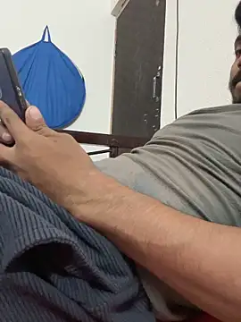 hot gym b0y online show from February 24, 2026, 6:20 pm