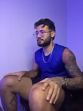 Snapshot of thedragonboyxxx chatting on January 13, 2026, 3:43 am thedragonboyxxx online show from January 13, 2026, 3:43 am