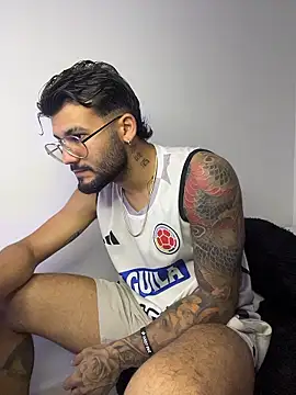 Snapshot of thedragonboyxxx chatting on January 10, 2026, 3:57 am thedragonboyxxx online show from January 10, 2026, 3:57 am