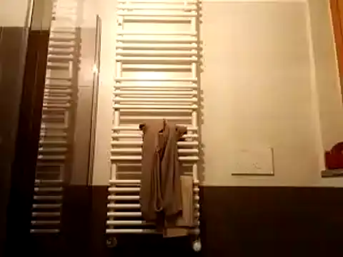 Snapshot of Durdllo90 chatting on December 21, 2025, 8:31 pm Durdllo90 online show from December 21, 2025, 8:31 pm