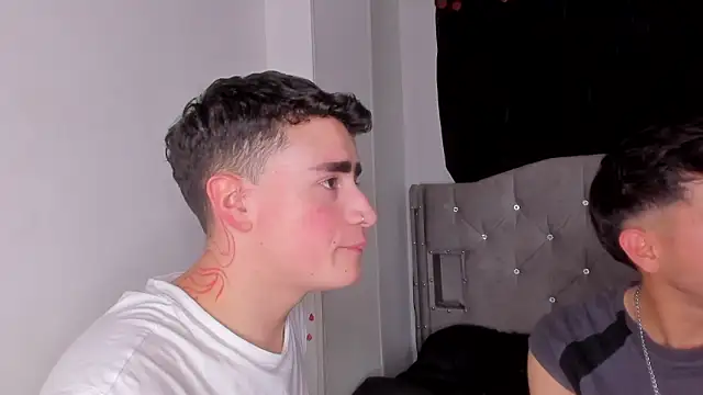 Snapshot of naughtysalomon__ chatting on February 3, 2026, 2:53 am naughtysalomon online show from February 3, 2026, 2:53 am