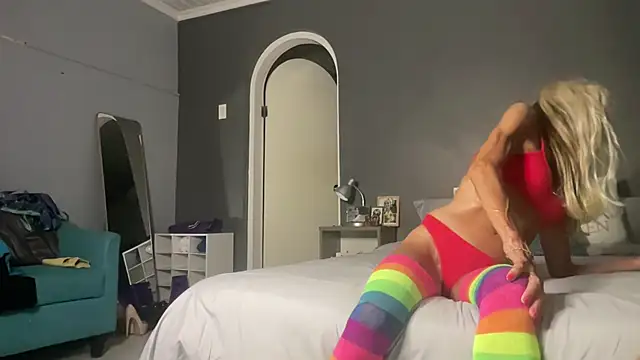 Snapshot of siennadiamond chatting on February 3, 2026, 1:27 am siennadiamond online show from February 3, 2026, 1:27 am