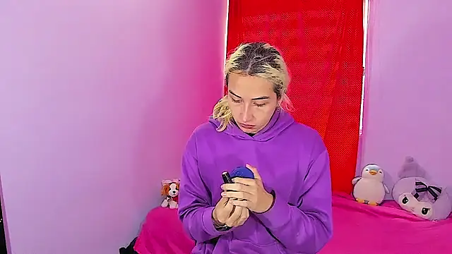 Snapshot of Elis-Darling chatting on January 15, 2026, 5:05 pm Elis-Darling online show from January 15, 2026, 5:05 pm