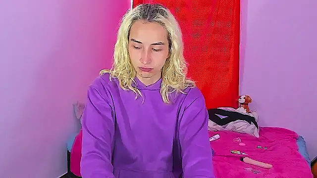 Snapshot of Elis-Darling chatting on January 14, 2026, 5:05 pm Elis-Darling online show from January 14, 2026, 5:05 pm