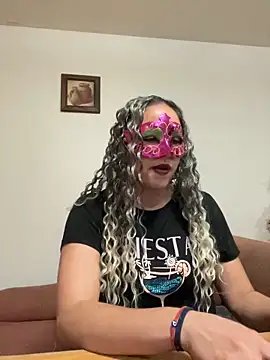 Rachelfrozono online show from December 17, 2025, 3:22 am