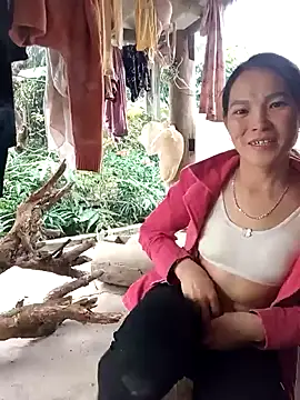 Snapshot of Girl_cutee chatting on January 14, 2026, 9:46 am Girl cutee online show from January 14, 2026, 9:46 am