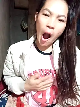 Snapshot of Girl_cutee chatting on January 13, 2026, 9:41 pm Girl cutee online show from January 13, 2026, 9:41 pm