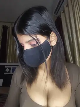 Snapshot of Zaayaa_2 chatting on June 22, 2026, 7:22 pm Zaayaa 2 online show from June 22, 2026, 7:22 pm