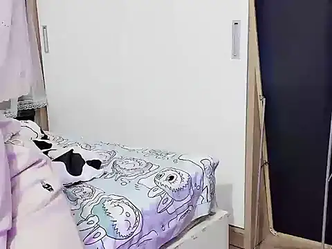 Snapshot of Sophia69-sweet chatting on February 9, 2026, 4:27 pm Sophia69-sweet online show from February 9, 2026, 4:27 pm