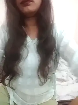 Snapshot of Meenu_rani7 chatting on December 19, 2025, 4:38 am Meenu rani7 online show from December 19, 2025, 4:38 am