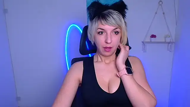 Lana Foxyy online show from February 7, 2026, 12:57 pm