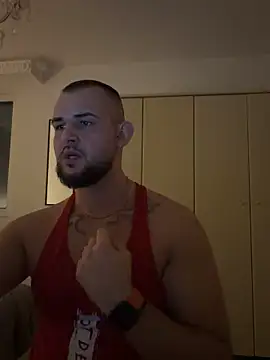 Snapshot of LunaFoxTip chatting on February 11, 2026, 7:14 pm LunaFoxTip online show from February 11, 2026, 7:14 pm