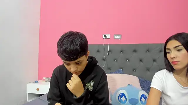 Snapshot of ariloe_quintero chatting on February 24, 2026, 12:50 pm ariloe quintero online show from February 24, 2026, 12:50 pm