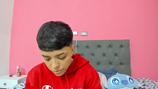 Snapshot of ariloe_quintero chatting on February 7, 2026, 12:51 am ariloe quintero online show from February 7, 2026, 12:51 am