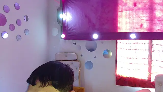 Snapshot of David_and_Jonas chatting on February 9, 2026, 6:50 pm David and Jonas online show from February 9, 2026, 6:50 pm