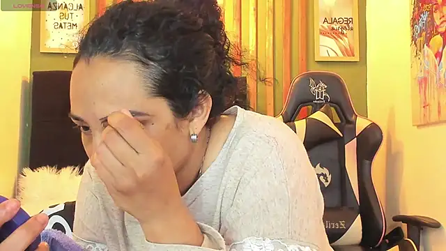 Bianca slut1 online show from April 9, 2026, 6:47 pm