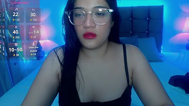 Snapshot of Valeri_hot22 chatting on January 5, 2026, 9:29 pm Valeri hot22 online show from January 5, 2026, 9:29 pm