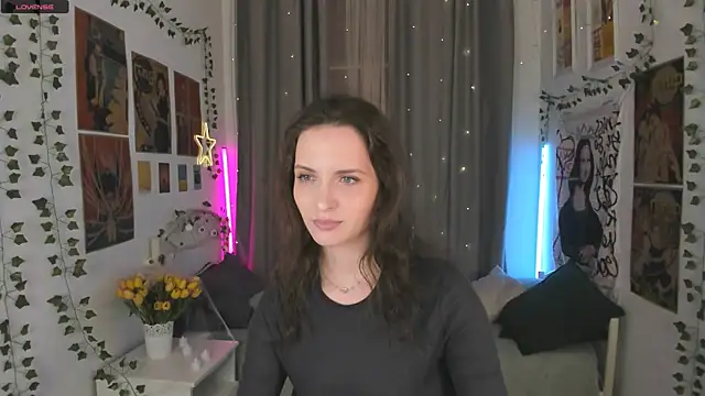 Snapshot of Ariadna_Shy chatting on October 25, 2025, 10:21 pm Ariadna Shy online show from October 25, 2025, 10:21 pm