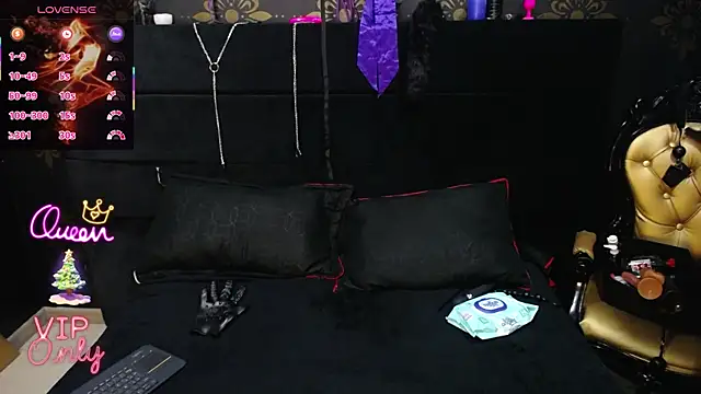 Snapshot of Eli-spank chatting on December 21, 2025, 3:57 pm Eli-spank online show from December 21, 2025, 3:57 pm