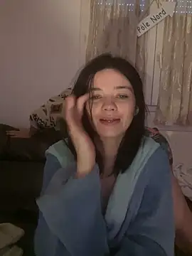 Snapshot of Mmebouhoups chatting on December 22, 2025, 8:36 am Mmebouhoups online show from December 22, 2025, 8:36 am