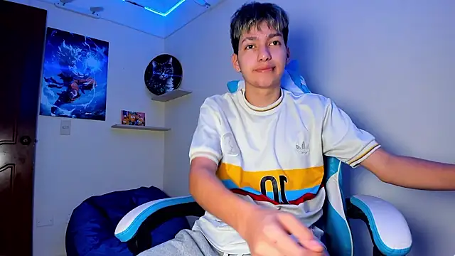 Snapshot of harry_jonshon69 chatting on February 26, 2026, 10:48 am harry jonshon69 online show from February 26, 2026, 10:48 am