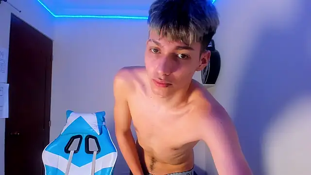 Snapshot of harry_jonshon69 chatting on February 12, 2026, 1:27 am harry jonshon69 online show from February 12, 2026, 1:27 am