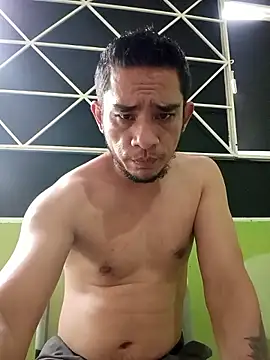 Gloryholeroom online show from February 5, 2026, 9:21 pm