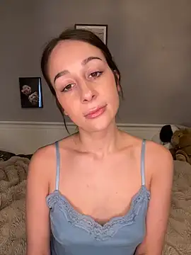 ChiaraSommer online show from April 9, 2026, 4:13 pm