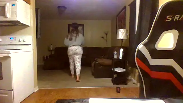 KingDes55 online show from April 22, 2026, 1:34 am