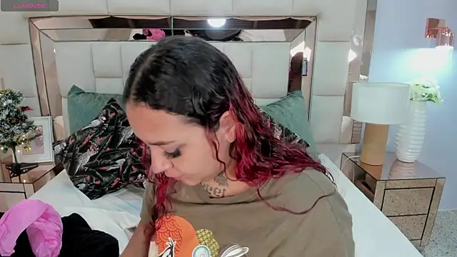 ateneaa dioosa online show from December 19, 2025, 11:45 am