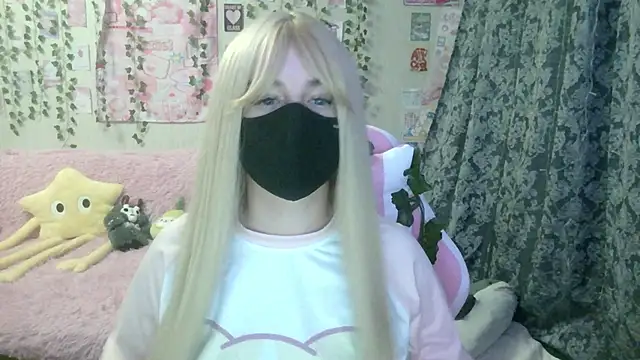 MysticYumiko online show from February 4, 2026, 5:52 pm