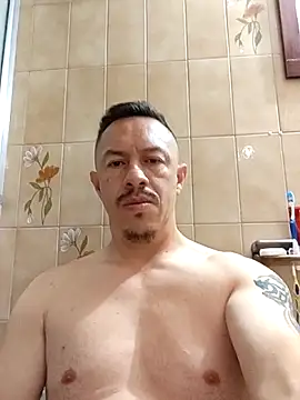 Snapshot of L_hotcream chatting on March 1, 2026, 12:38 pm L hotcream online show from March 1, 2026, 12:38 pm