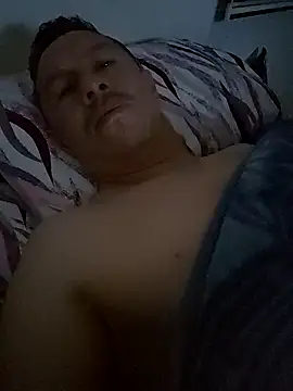 Snapshot of L_hotcream chatting on February 1, 2026, 4:27 pm L hotcream online show from February 1, 2026, 4:27 pm