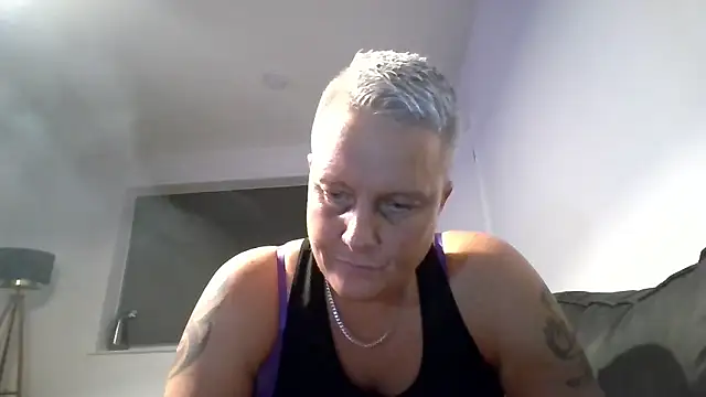 Bendoverbetty3 online show from January 9, 2026, 8:38 pm