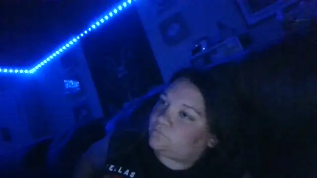 MercadezRotten online show from May 26, 2026, 4:43 am