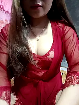 lanahotvn online show from March 11, 2026, 5:07 pm