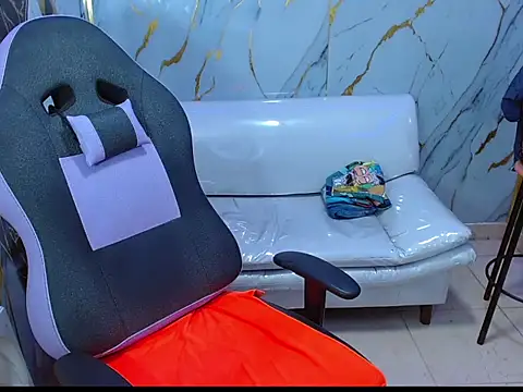 Boy tatto77 online show from February 24, 2026, 6:09 pm