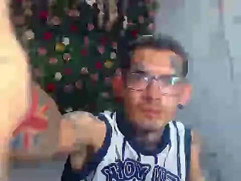 Boy tatto77 online show from March 13, 2026, 6:24 pm