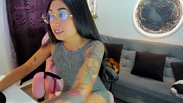 luna martii online show from February 26, 2026, 7:36 pm